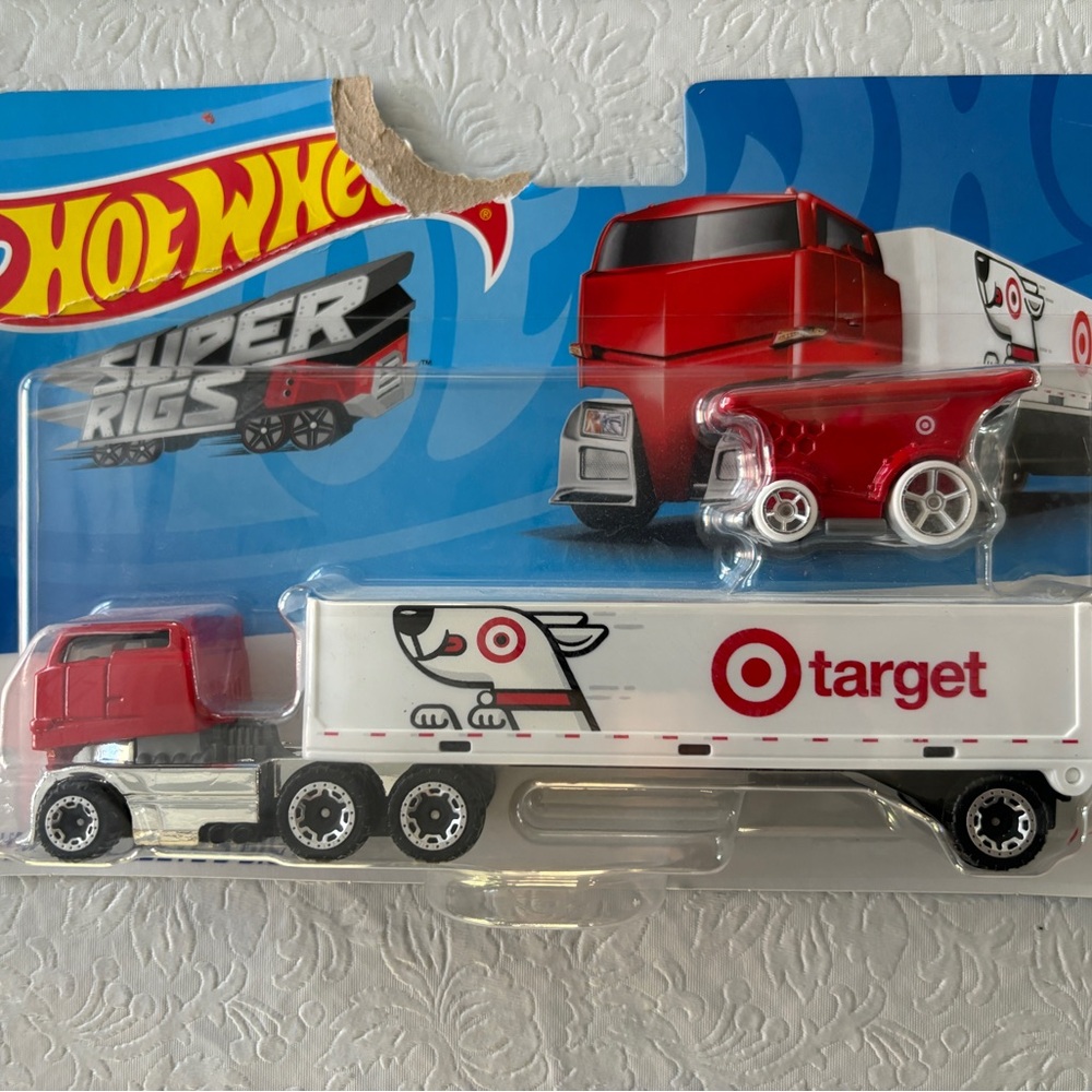 NEW Hot wheels Bullseye Big Rig w/Cart Super Rigs Target Exclusive